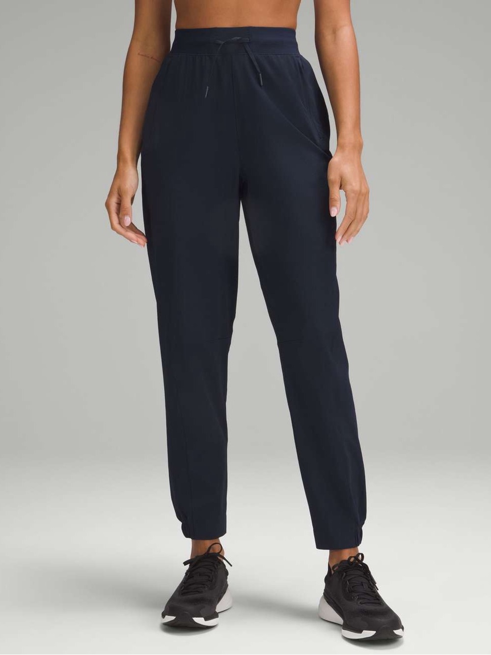 Lululemon Athletica License to Train High-Rise Pant Size 4